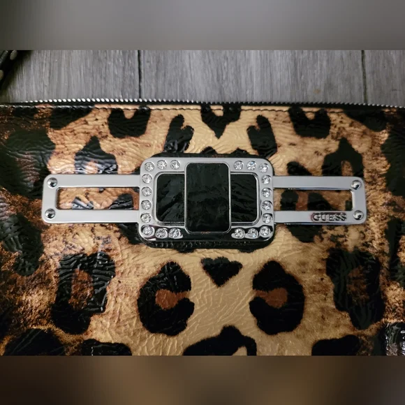 Guess Purse - Picture 2 of 4